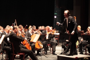HFAD 2012 - Symfonický orch. hl.m.Prahy FOK, Ivan Ženatý housle, Oliver Dohnányi dirigent